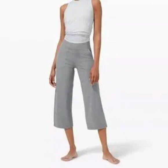 Lululemon Align High Rise Wide Leg Crop Pant in Rhino Gray Size 2 - Picture 2 of 11